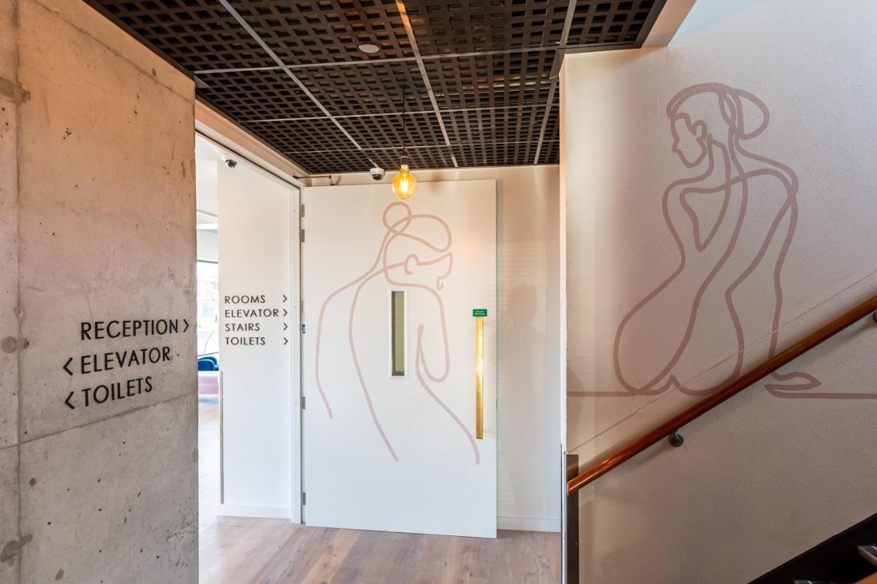 The Muse Christchurch Art Hotel Экстерьер фото